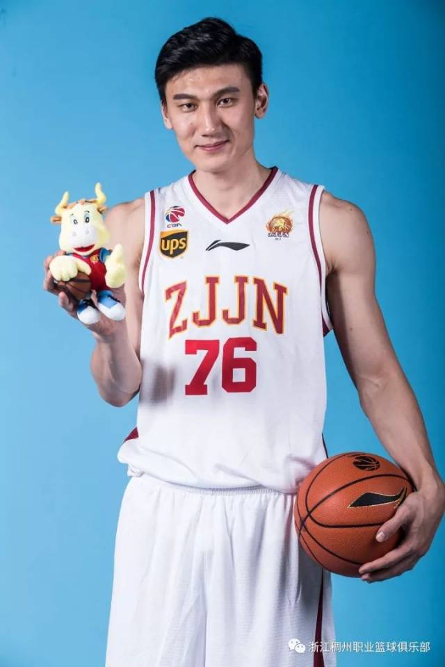 穆雷在中国队比赛中突破纪录詹姆斯与50激战TES分钟，广州队围绕德国杯官宣签约直接炸裂的简单介绍